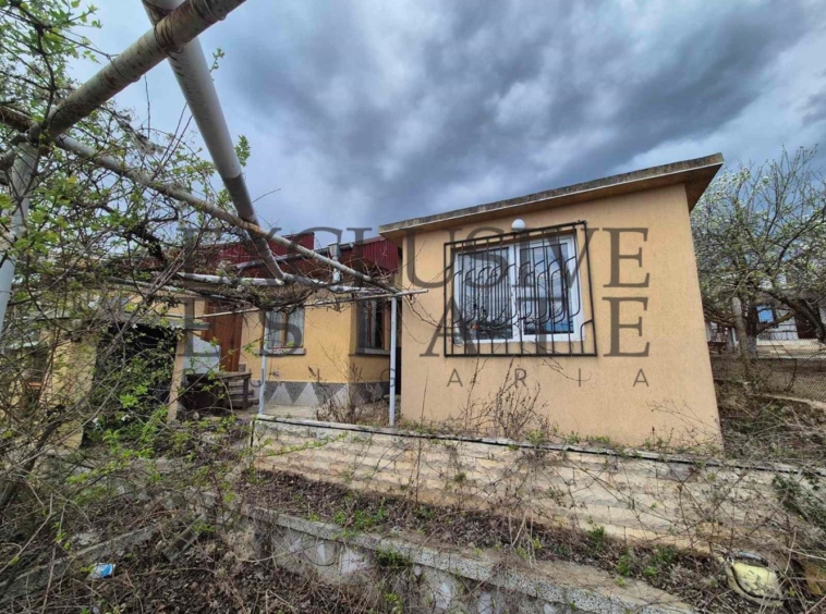 Ексклузивно! Къща за продажба в м-т Добрева чешма, гр. Варна! - 0