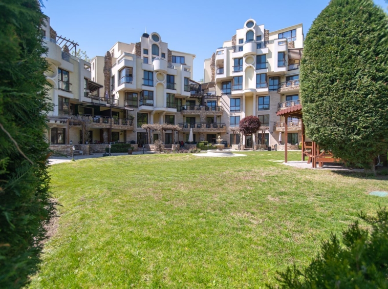 Ексклузивно! Многостаен апартамент за продажба в кв. Бриз, гр. Варна! - 0