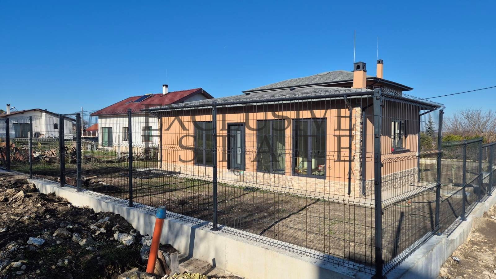Къща за продажба в района на с. Яребична, обл. Варна! - 0