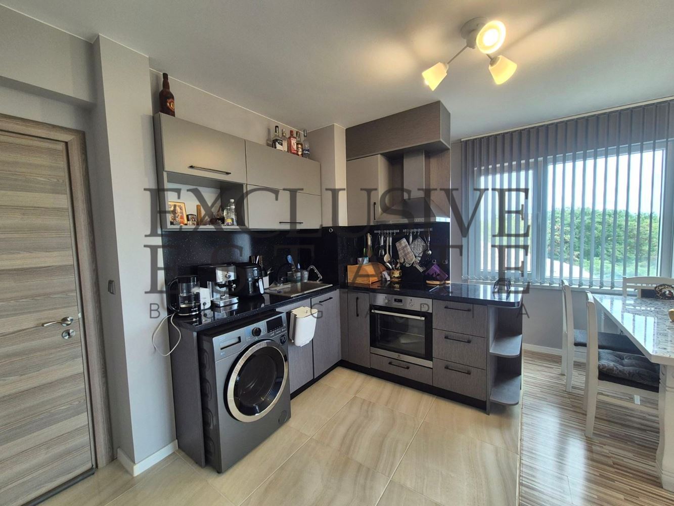 Ексклузивно!!! Тристаен апартамент за продажба в района на кв. Виница, гр. Варна! - 0